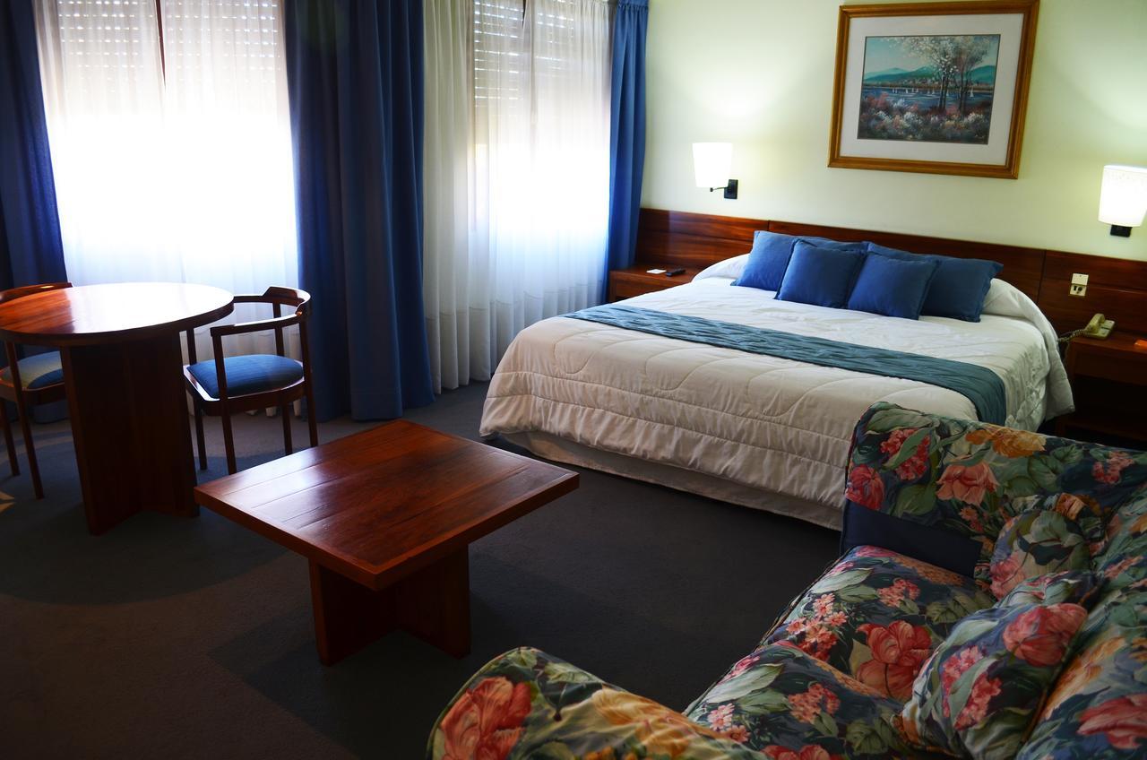 Hotel Huemul General Roca Luaran gambar